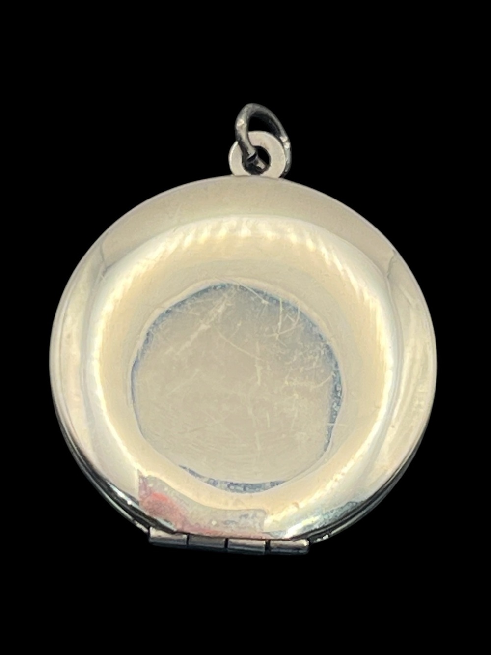 Sterling silver round vintage photo locket pendant for necklace